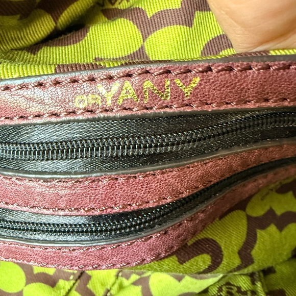 Leather Tote Bag in Burgundy with dusty - Picture 8 of 8